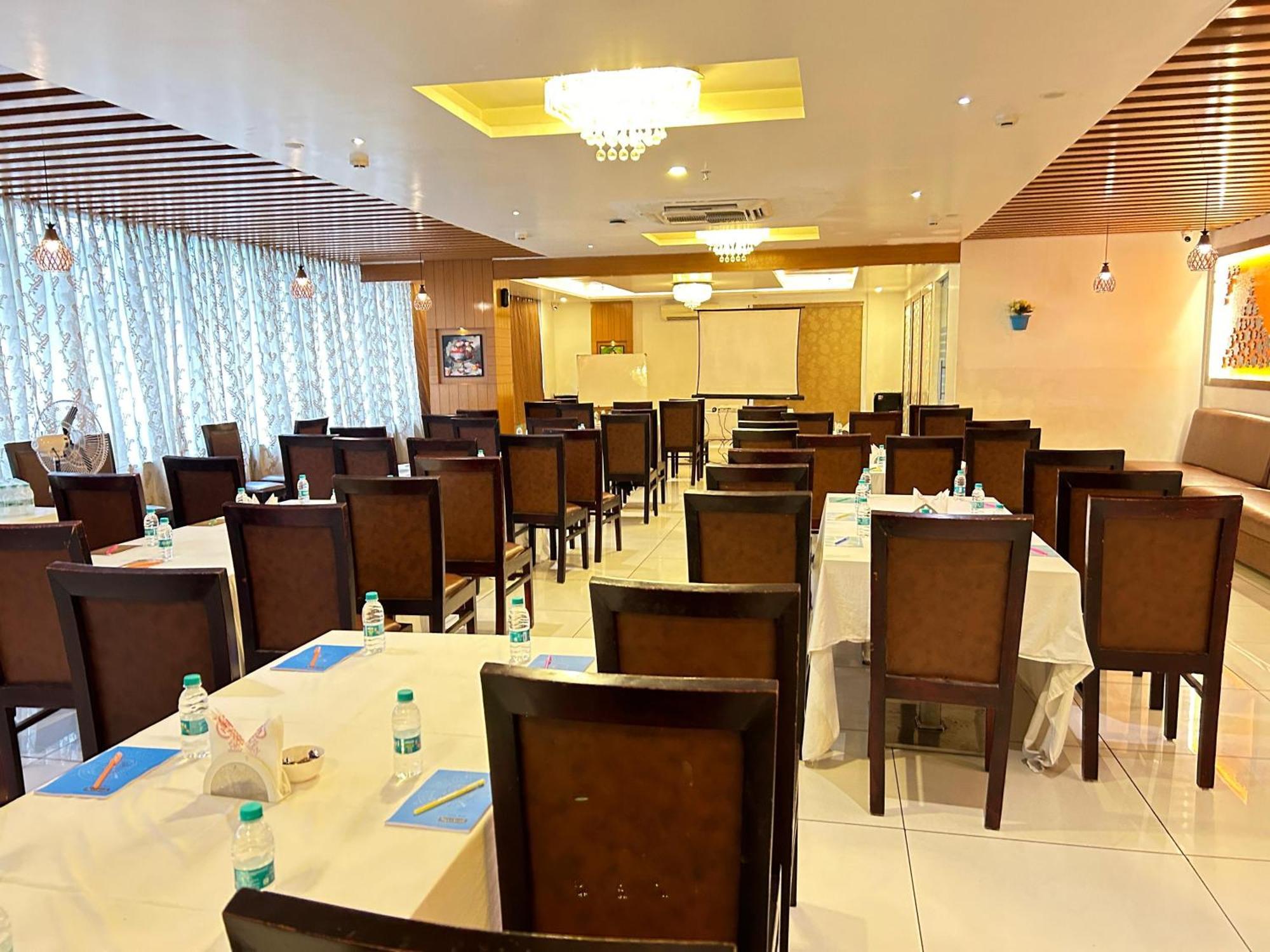 Hotel Lorven Visakhapatnam Eksteriør bilde